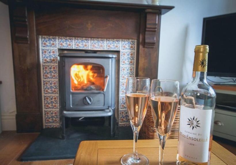 Min Y Don, Stone Cottage By The Edge Of The Sea, Llangrannog Esterno foto