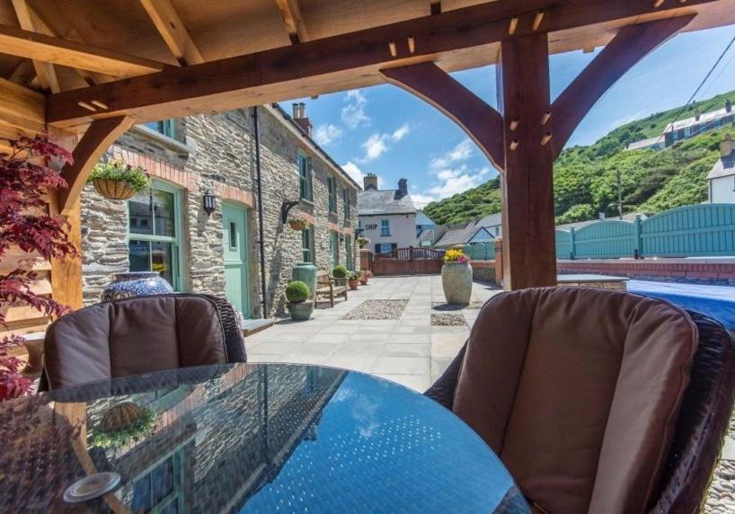Min Y Don, Stone Cottage By The Edge Of The Sea, Llangrannog Esterno foto
